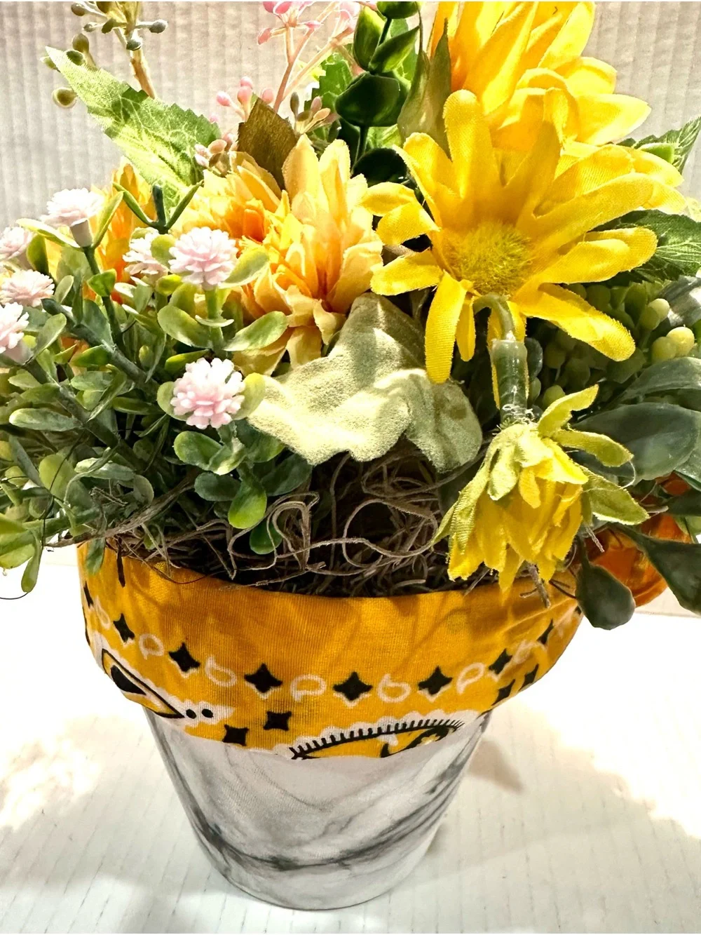 N/A bright yellow